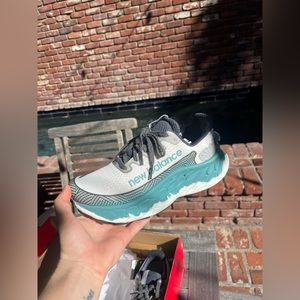 New Balance Women’s Trail Running Sneakers Size 6.5